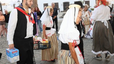 Ofrenda en honor a Nuestra Señora del Carmen en Teguise (Fotos: Norberto de León )