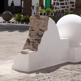 Daños provocados en la plaza de Las Palmas. Foto: Juan Mateos