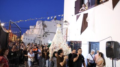 Procesión del Carmen en Valterra. Foto: La Voz