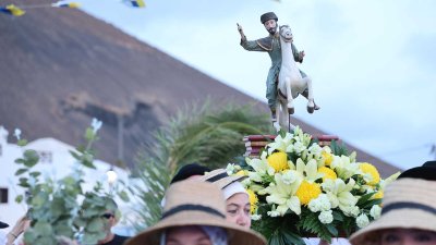 ROMERIA  SANTIAGO APOSTOL TAHICHE  (33)
