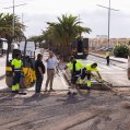 El alcalde de Arrecife ha estado realizando un seguimiento a las obras y visitado a los vecinos y comercios afectados por la rotura de la red del Consorcio