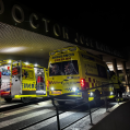 Ambulancias a la entrada del Hospital José Molina Orosa de Lanzarote