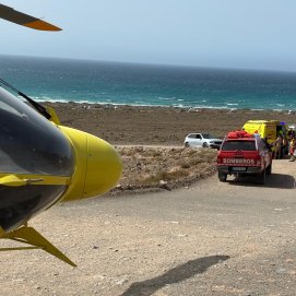 Herido grave tras sufrir un accidente deportivo de kitesurf en Lanzarote