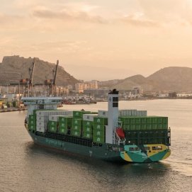 El portacontenedores MilaGreen consume la mitad de energía.