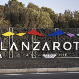 Campaña propagandística de Hazte Oír en Lanzarote. Foto: Hazte Oír.