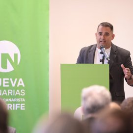 Yoné Caraballo durante un acto de Nueva Canarias.