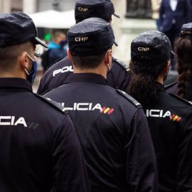 Varios agentes de Policía Nacional - Photogenic/Claudia Alba - Europa Press