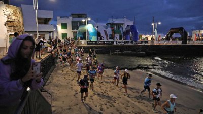 XI Famara Total   (76)