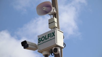 Sistema de audio en zonas de contenedores en Yaiza