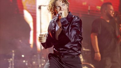 David Bisbal durante su actuación en San Ginés. Fotos: Juan Mateos.