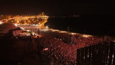 Vista aérea del concierto. Foto: Ayuntamiento de Arrecife.