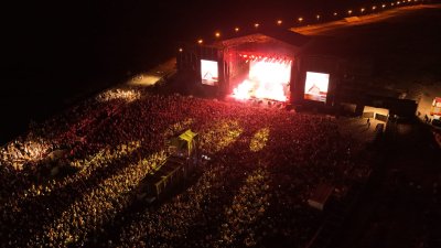 Vista aérea del concierto. Foto: Ayuntamiento de Arrecife.