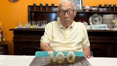 Felicitación del RCNA a Domingo Padrón González