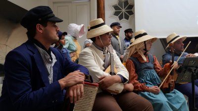 Recuperación de las vestimentas tradicionales de Buches