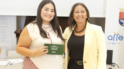 La asociación Mercedes Medina Díaz entrega sus becas a 16 alumnos de Lanzarote. Foto: Juan Mateos
