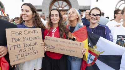 Concentración en Arrecife en apoyo a Ceuta ( Imagen: Juan Mateos)