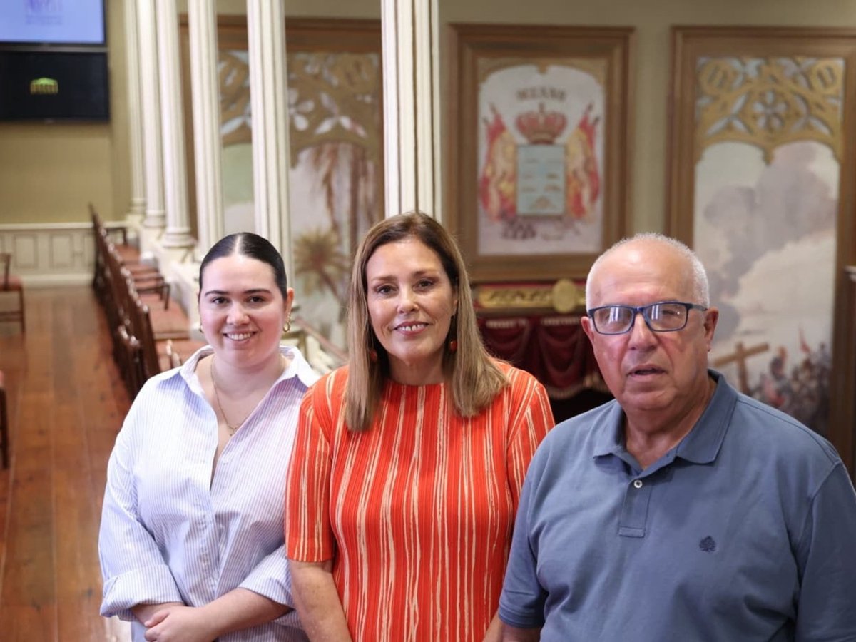 La presidenta del Parlamento de Canarias, Astrid Pérez