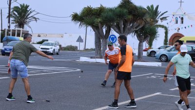 Tradicional partida de pelotamano en Tiagua. 2026
