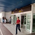 Área de salidas en el Aeropuerto de Lanzarote.