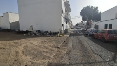 Acumulación de basura en Argana Alta