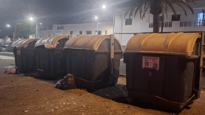 Acumulación de basura en Argana Alta
