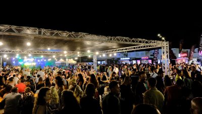 Más de 15000 personas en Burger Fest Canarias en Playa Honda