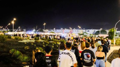 Miles de personas asistieron a Playa Honda para disfrutar de Burger Fest Canarias
