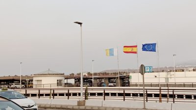 Zona de aparcamientos del aeropuerto de Lanzarote.