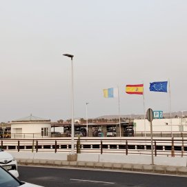 Zona de aparcamientos del aeropuerto de Lanzarote.