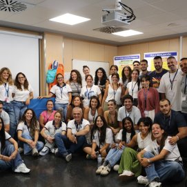 Foto de familia del curso teórico práctico