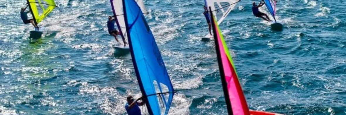 Campeonato de Italia de Windsurfer. RCNA (4) Campeonato de Italia de Windsurfer. RCNA (4)