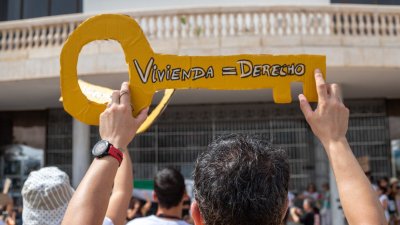 Movilización por una vivienda digna en Lanzarote. Foto: Andrea Domínguez.