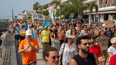 Movilización por una vivienda digna en Lanzarote. Foto: Andrea Domínguez.