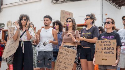 Movilización por una vivienda digna en Lanzarote. Foto: Andrea Domínguez.