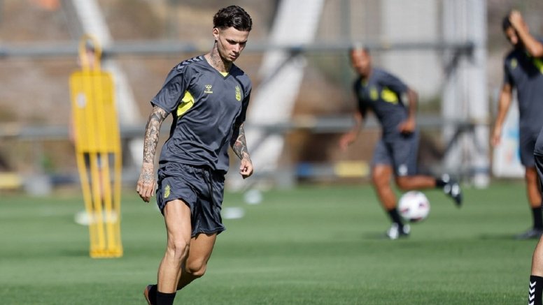 El futbolista Joel Domínguez cuando jugaba en las filas de la UD Las Palmas.