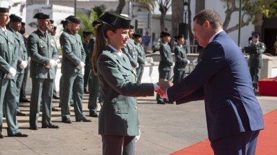 La Guardia Civil celebra en Yaiza el día de la Virgen del Pilar. Foto: Juan Mateos