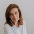 La escritora Lola Suárez