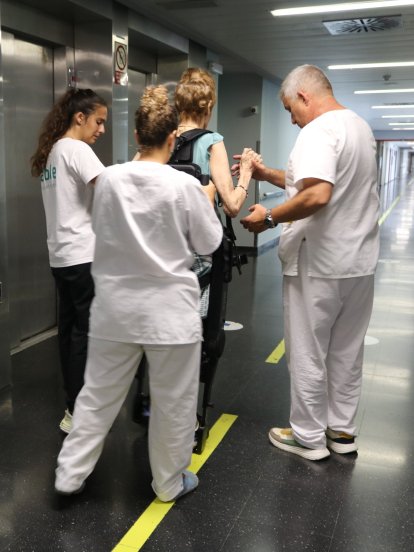 Rehabilitación con el exoesqueleto