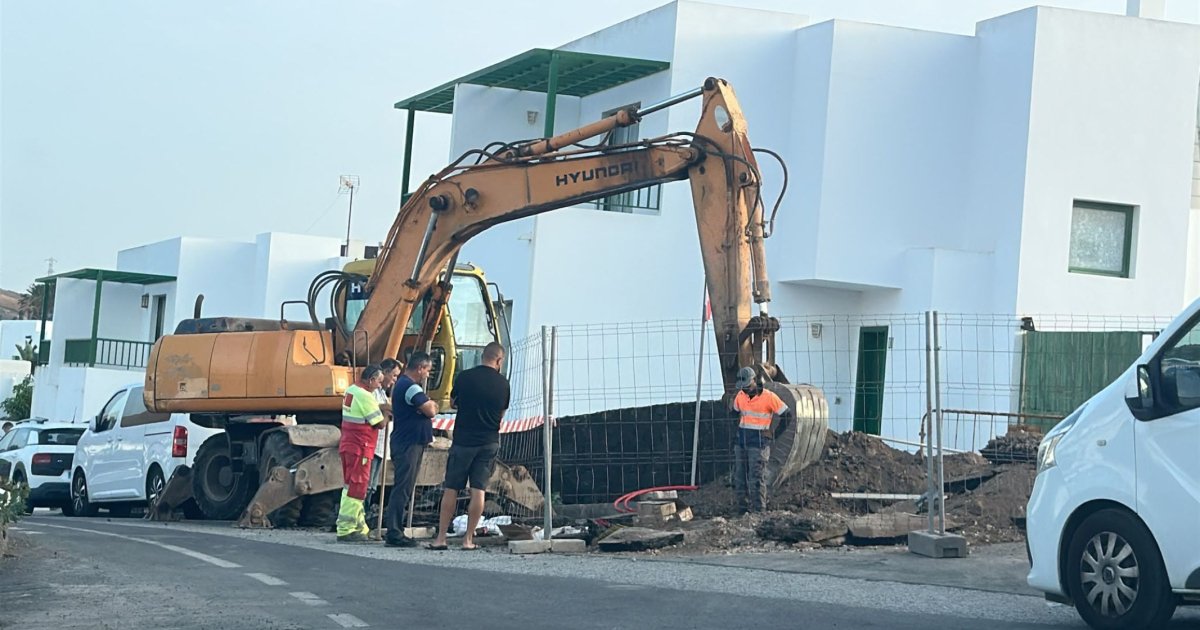 ¡Una excavadora deja a oscuras Yaiza!