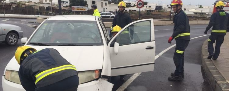 bomberos vuelco tahiche