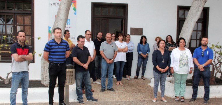 Concentración fachada Yaiza