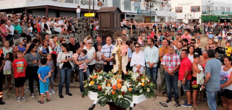 Procesion maritima Playa Blanca