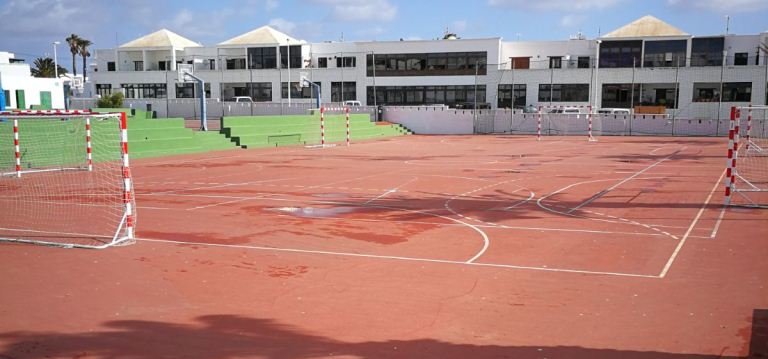 Cancha deportiva del colegio de Tías