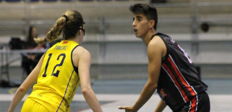 MAGEC TÍAS - REAL CANOE (1)