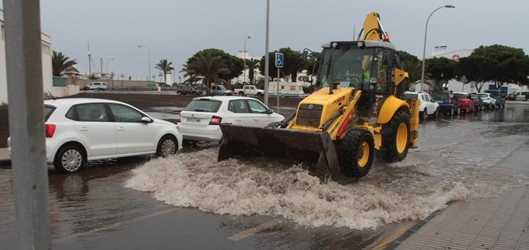 aguas fecales lluvias arrecife 2