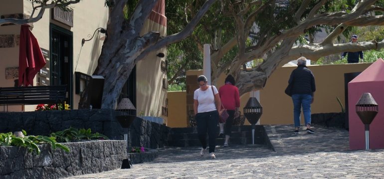 Bodega Stratvs reabre 2