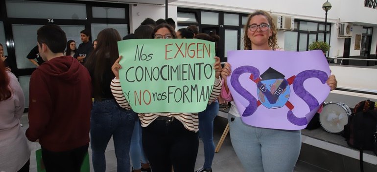 protesta alumnos ies tias educacion 3