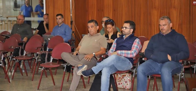 echedye publico en el pleno del cabildo sobre las fiestas de san gines