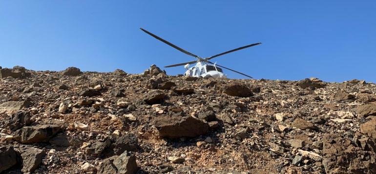 Helicóptero rescate parapentista