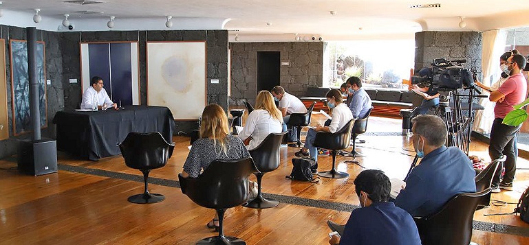 Benjamín Perdomo rueda de prensa Centros